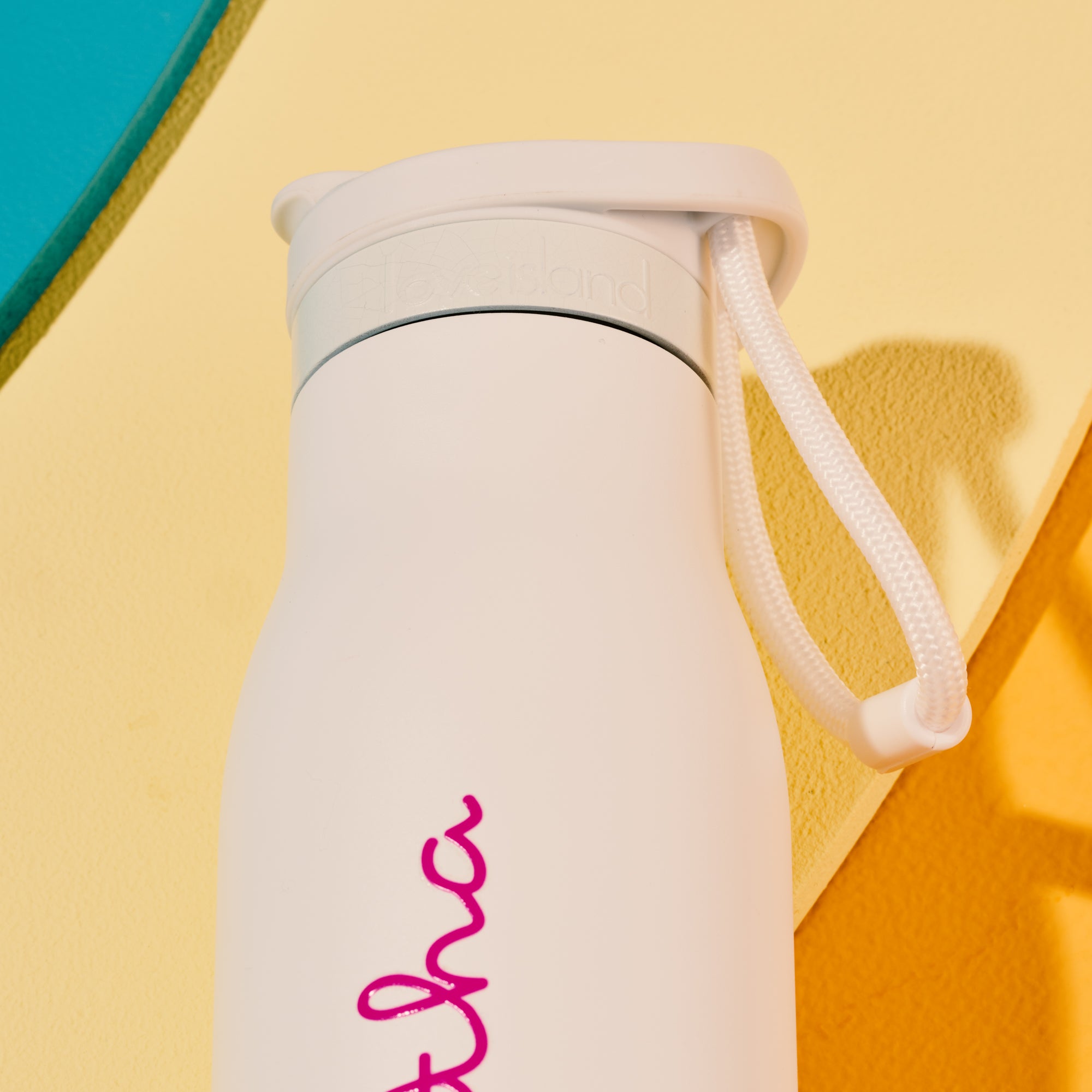 Brand New Official Love Island Insulated Water Bottle - Personalised