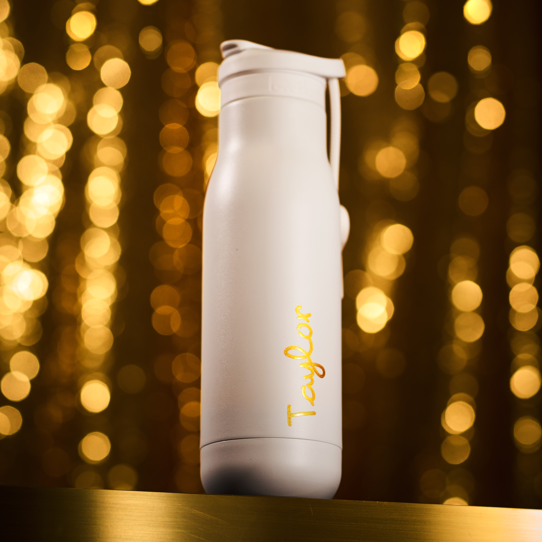 Oficiální izolovaná láhev na vodu Love Island – přizpůsobená