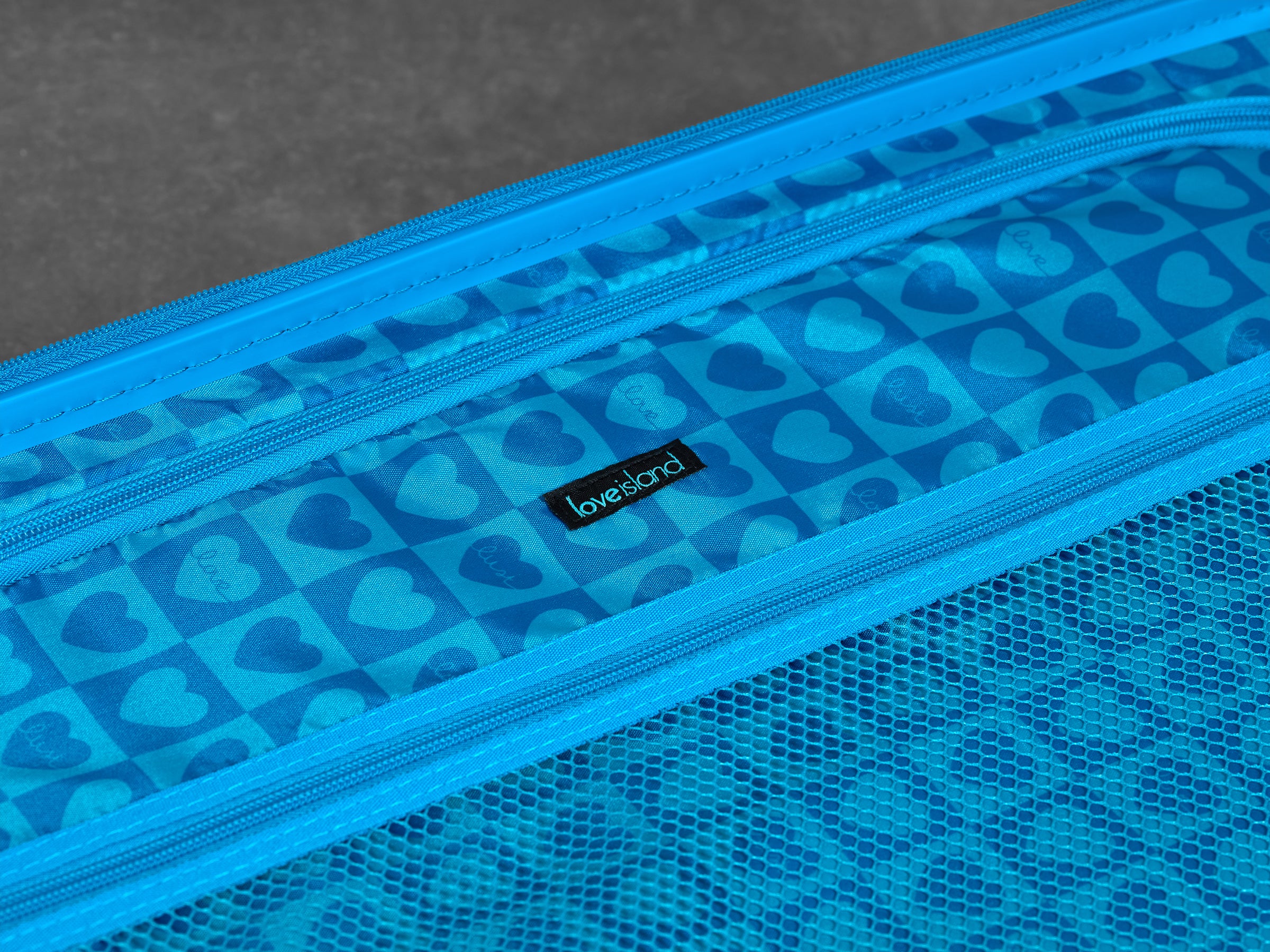 Brand New Official Love Island White & Blue Medium Suitcase - Personalised